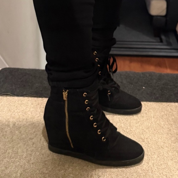 talisa Shoes - Stylish Black Ankle Boots with Gold Accents